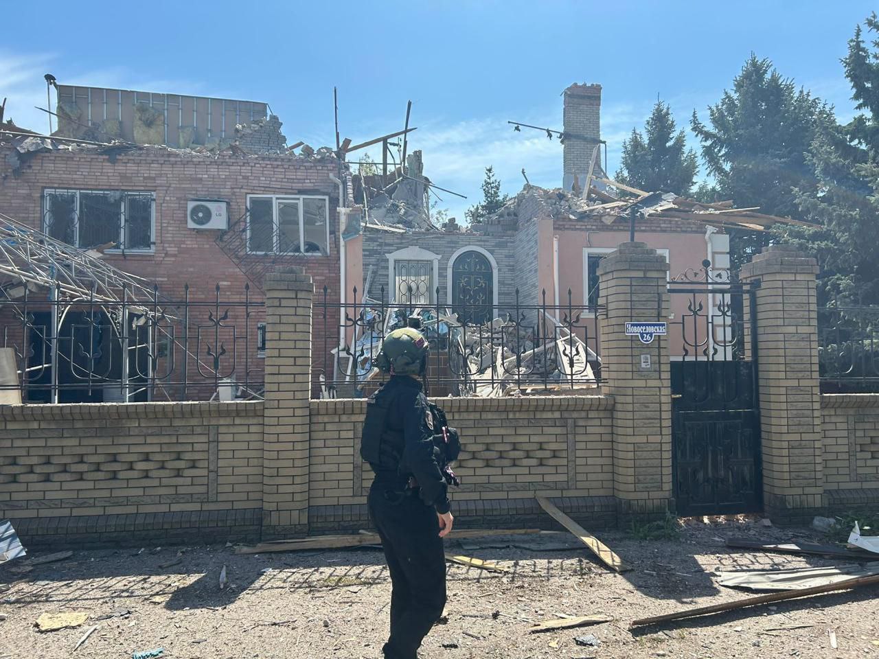В Іллінівській громаді загинули дві жінки: Армія РФ скинула на село дві бомби В Іллінівській громаді загинули дві жінки: Армія РФ скинула на село дві бомби