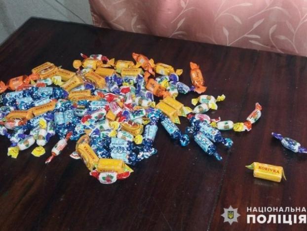 В Селидовской исправительной колонии обнаружили   наркотики в… конфетах