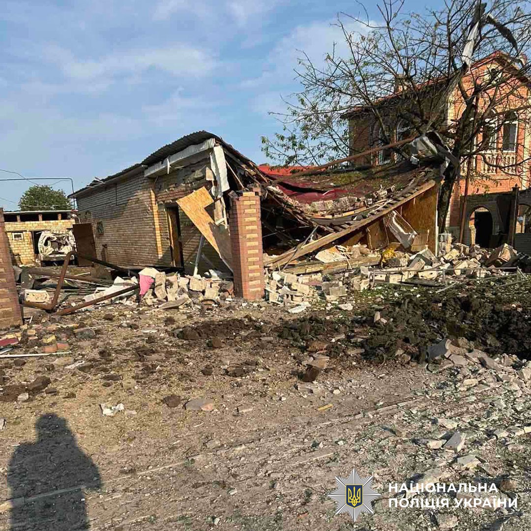 Чотири людини загинули, дев’ять зазнали поранень за добу на Донеччині Чотири людини загинули, дев’ять зазнали поранень за добу на Донеччині
