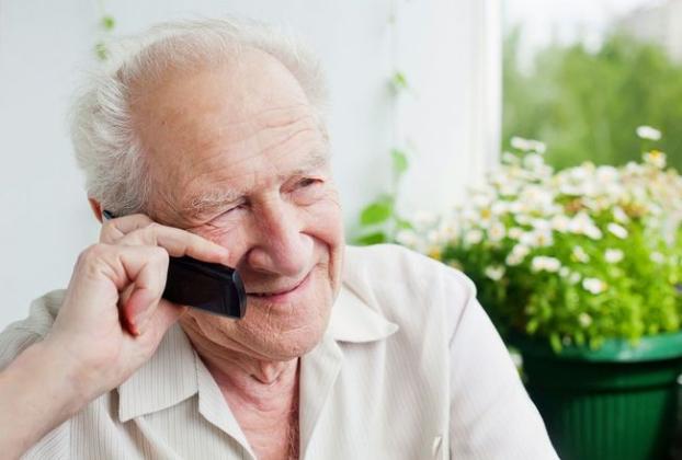 Пенсионеры из Доброполья смогут оплатить коммуналку через почтальона или по телефону?