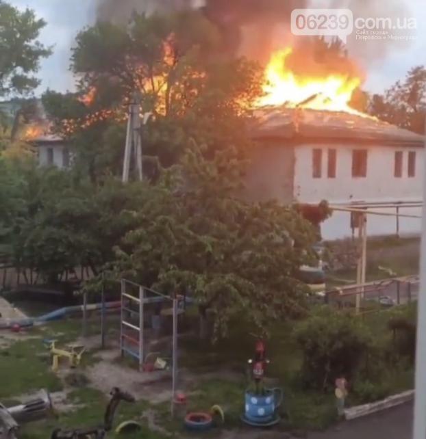 Вчера в Мирнограде произошел пожар в двухэтажном здании бывшей «Сберкассы»