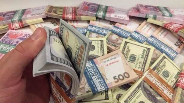 Журналисты посчитали деньги глав Донецкой и Луганской администраций
