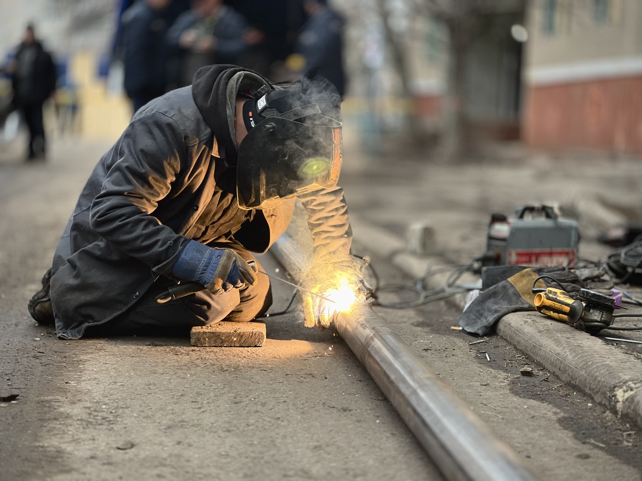 Краматорські газовики повернули блакитне паливо жителям пошкодженої багатоповерхівки