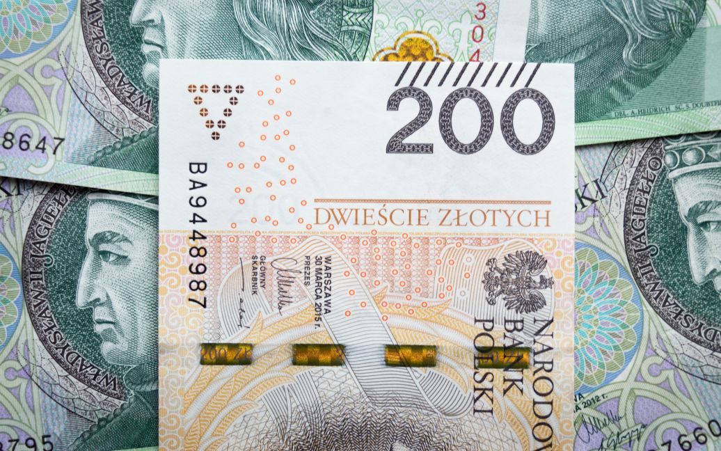 Что могут предложить украинцам в Польше и сколько заплатят