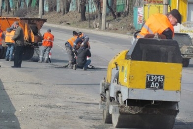 В Мариуполе начат ремонт дорог