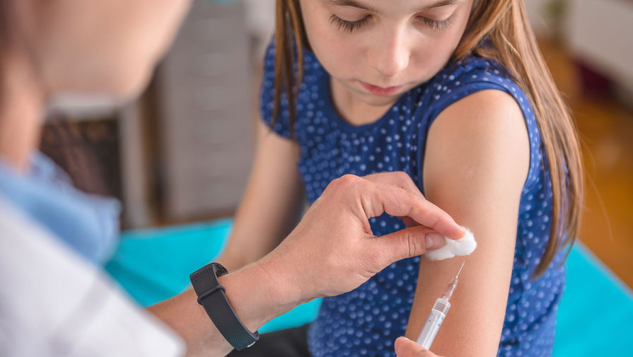 Детям от пяти лет в Украине могут начать делать вакцины