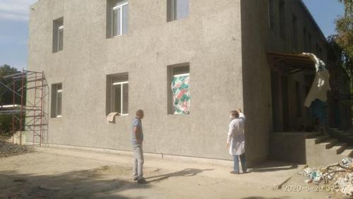  Продолжается капитальный ремонт  инфекционного отделения  Кураховской больницы