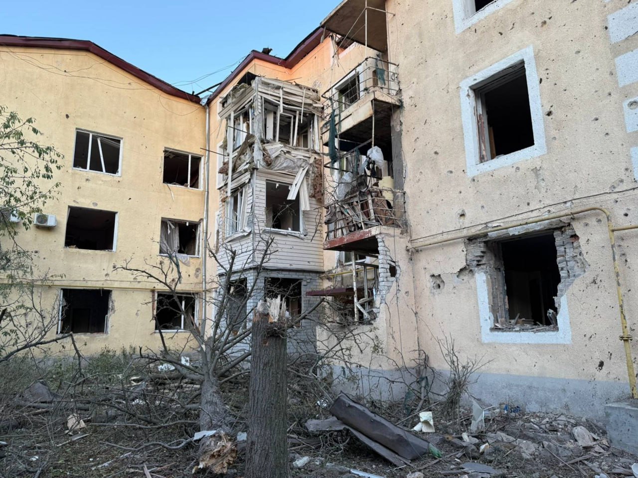 У Дружківці семеро поранених: вночі по місту вдарили з РСЗВ У Дружківці семеро поранених: вночі по місту вдарили з РСЗВ