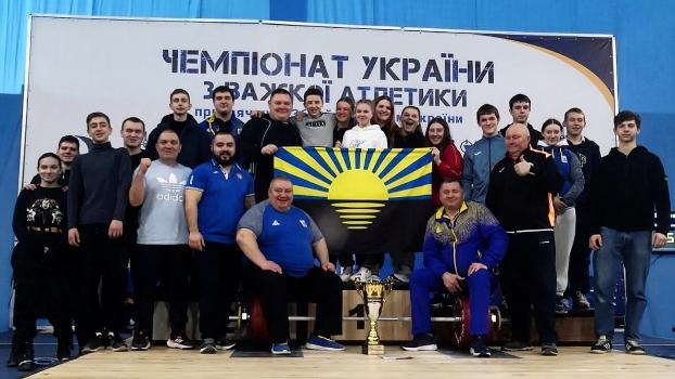 На чемпіонаті України важкоатлети Донеччини переконливо подолали всіх