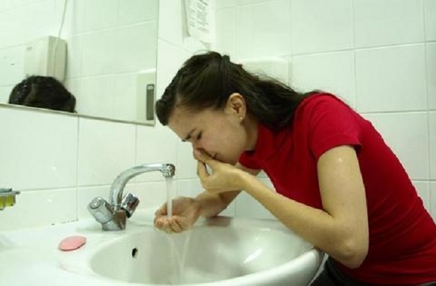 В Донецкой области выяснили причину странного запаха воды