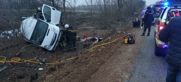 Один человек погиб, двое — в больнице: автобус попал в ДТП на Луганщине