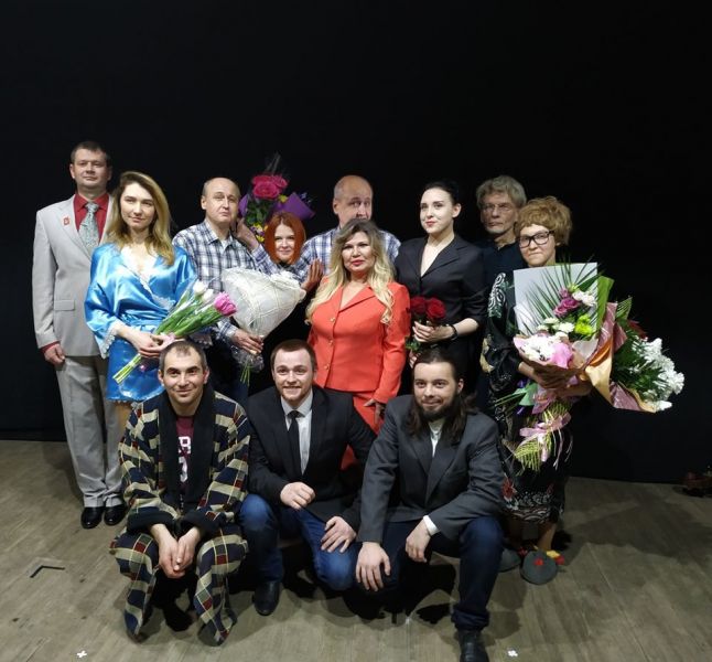 Жителей Мариуполя наградили на международном театральном конкурсе