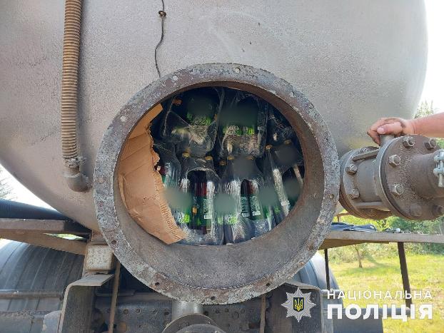 9 тисяч літрів алкоголю намагалися провезти в Донецьку область