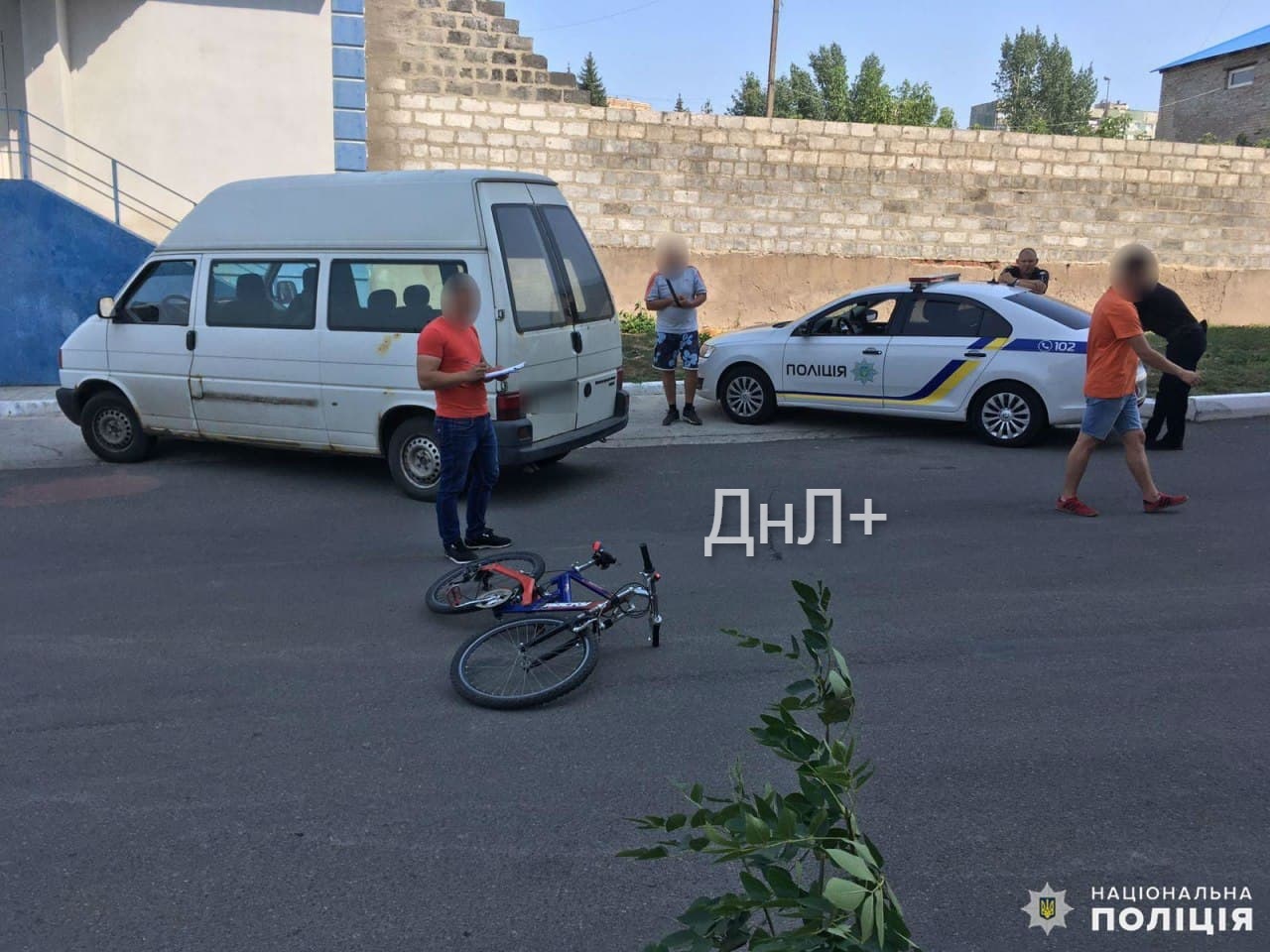 ДТП в Дружковке: водитель микроавтобуса сбил велосипедиста ДТП в Дружковке: водитель микроавтобуса сбил велосипедиста