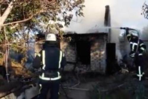 Под Северодонецком сгорел дом, в котоpом погибла женщина