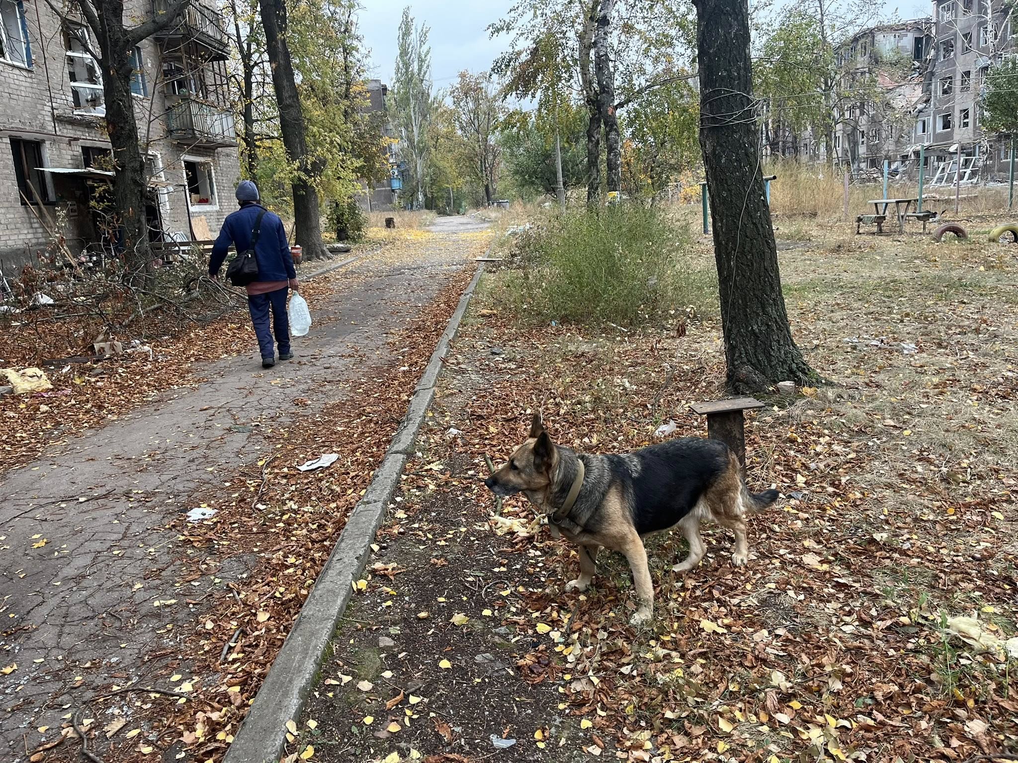 Ховали двох хлопчиків: Волонтери знайшли у Костянтинівці родину з дітьми Ховали двох хлопчиків: Волонтери знайшли у Костянтинівці родину з дітьми