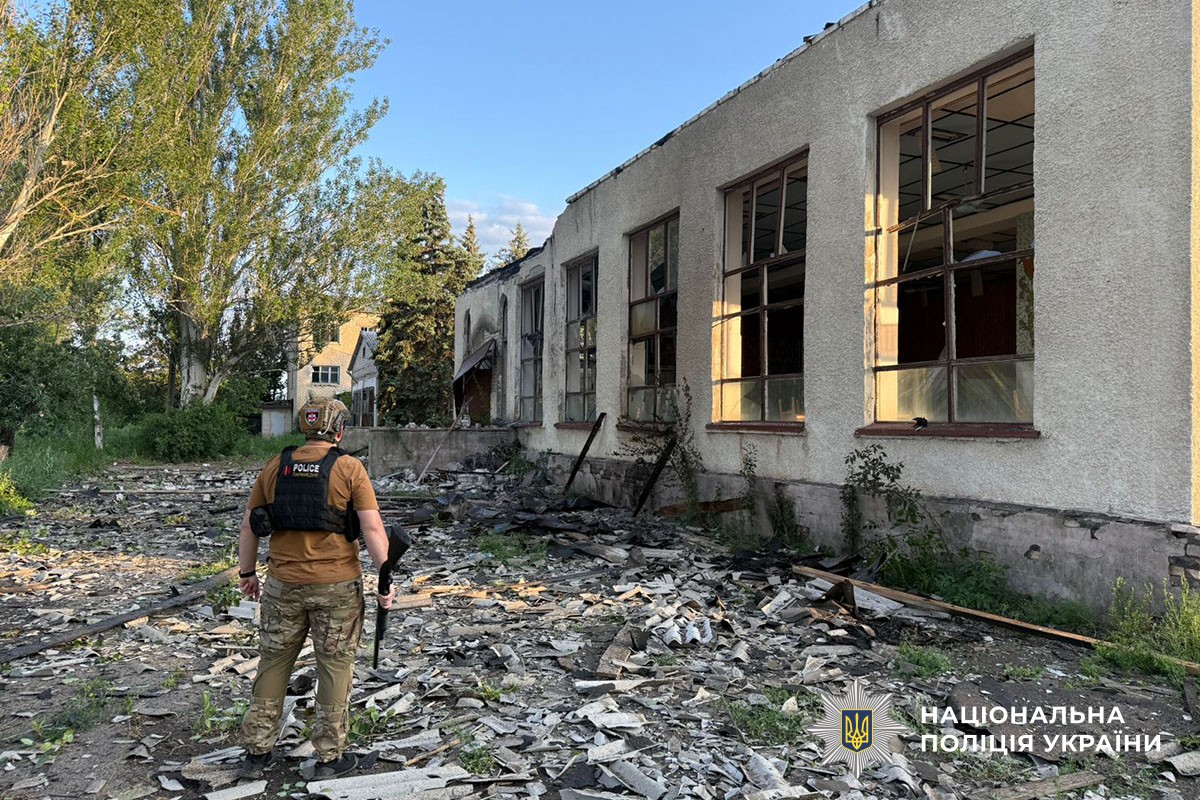 Три людини загинули та дві зазнали поранень за добу на Донеччині Три людини загинули та дві зазнали поранень за добу на Донеччині