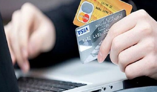 В социальных сетях активизировались мошенники, выманивающие данные платежных карт