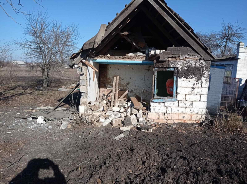 Обстрел домов в Донецкой области: Фото повреждений