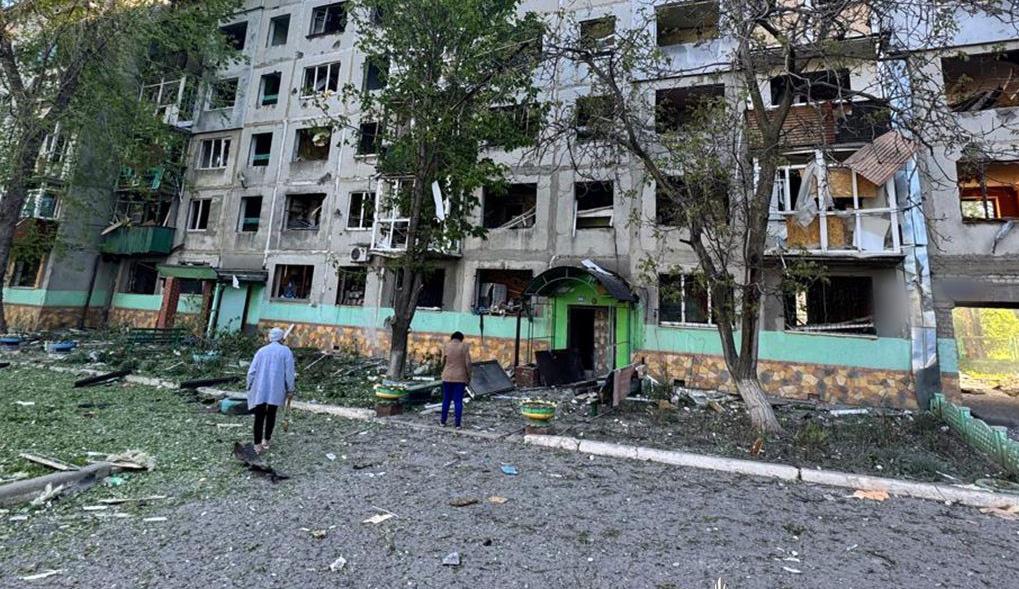 На Донеччині в залежності від віддаленості від фронту діють два графіки комендантської години На Донеччині в залежності від віддаленості від фронту діють два графіки комендантської години