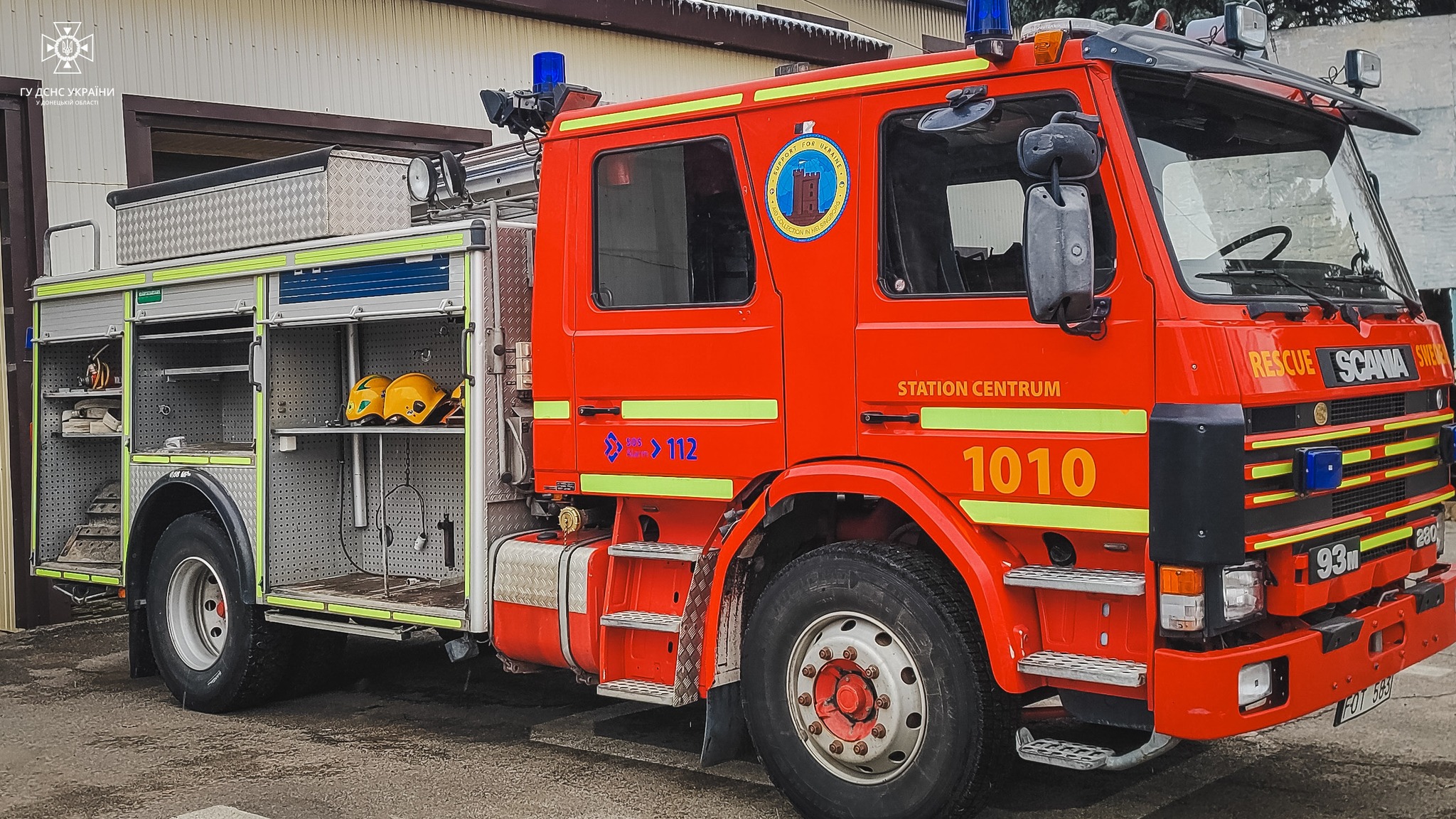 Новий пожежний автомобіль SCANIA передали рятувальникам Дружківки