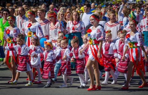 В Славянске состоится парад вишиванок 