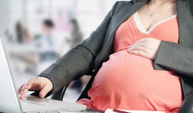 Правительство упростило процедуру выплаты пособия по беременности и родам