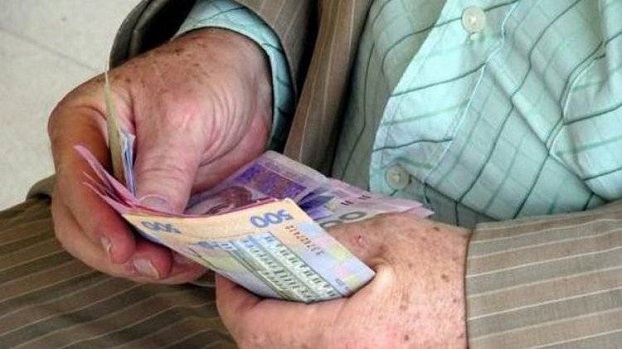 Кому из украинцев ждать повышения пенсий в июле
