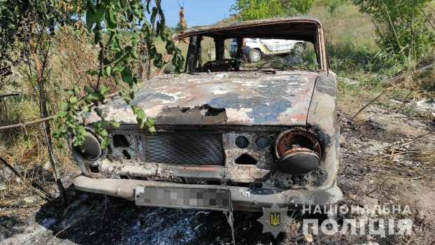 В Лисичанске мужчина угнал и сжег автомобиль