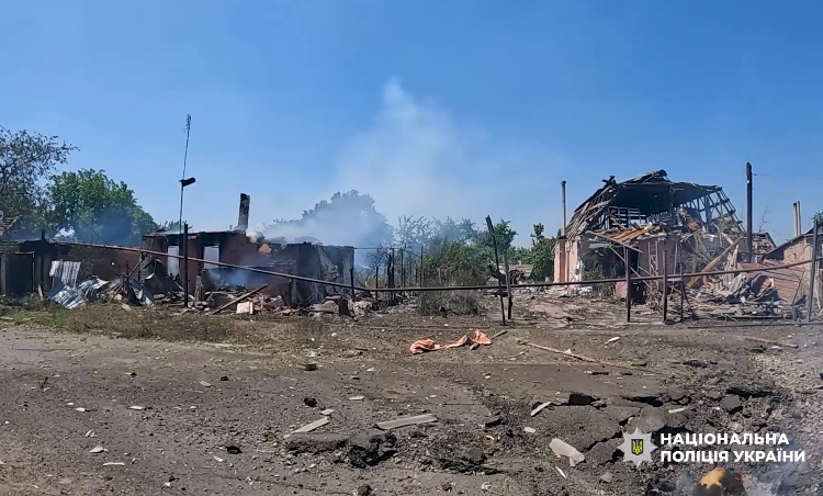 Евакуація людей з Покровська продовжується, незважаючи на небезпеку Евакуація людей з Покровська продовжується, незважаючи на небезпеку