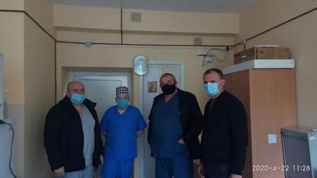 В Курахово активно ведется ремонт городской больницы