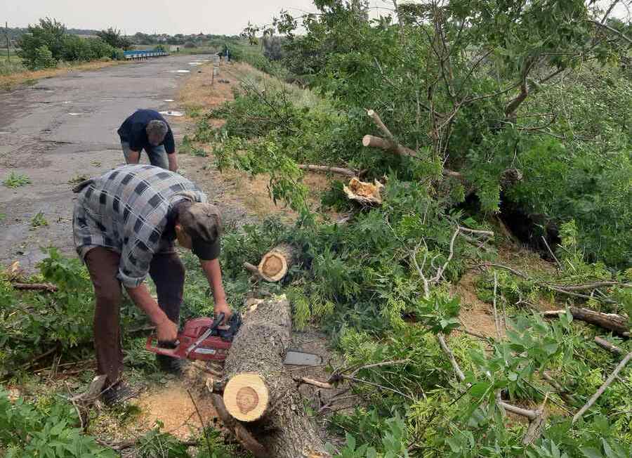 Последствия урагана в Дружковке устраняют до сих пор