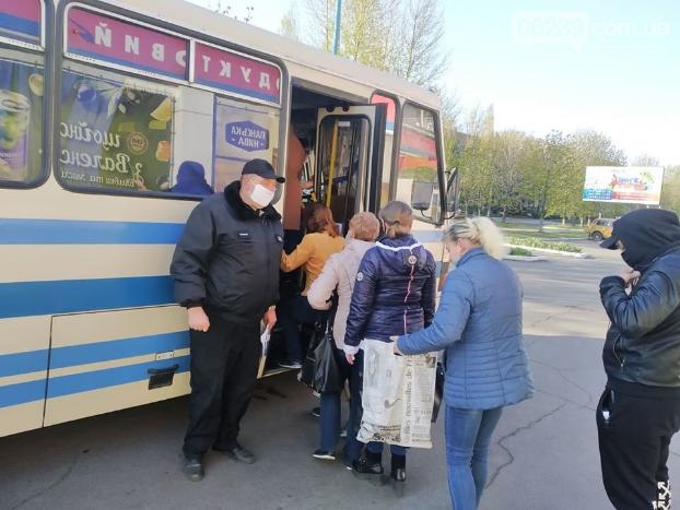 В Мирнограде контролируют соблюдение  правил перевозок в пассажирском спецтранспорте