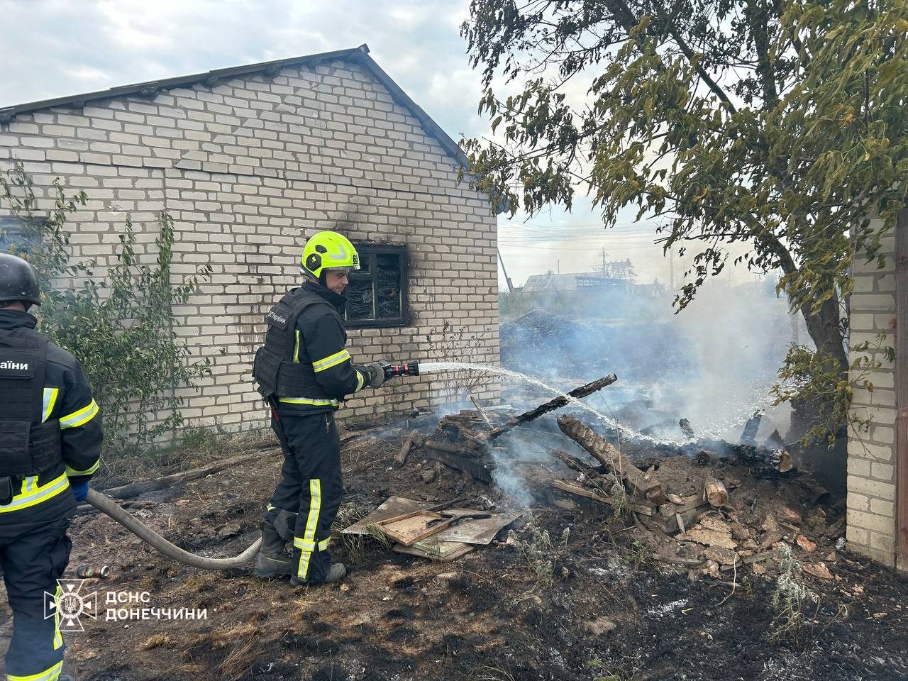 Сьогодні на світанку рятувальники гасили будинок у Костянтинівці