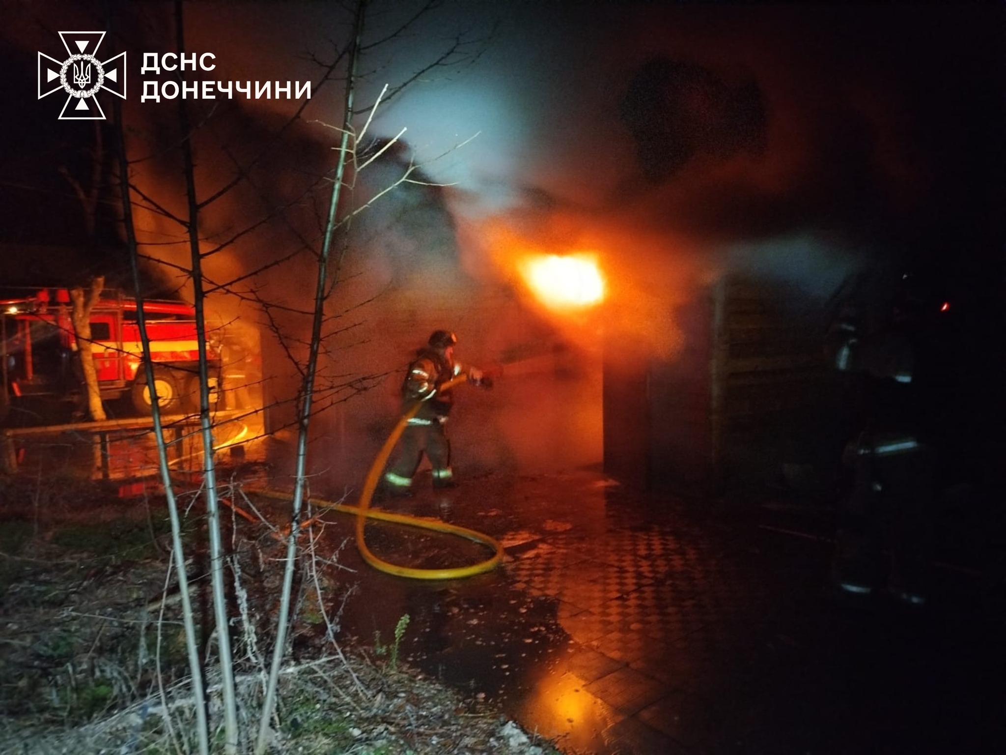 Рятувальники загасили 5 пожеж за добу на Донеччині