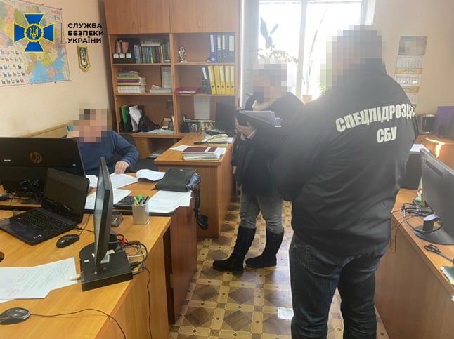 «Наварились» на импорте: Таможенники в Лисичанске получили более 5 миллионов