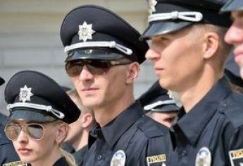 В 2017 году ряды мариупольской полиции пополнят 150 курсантов