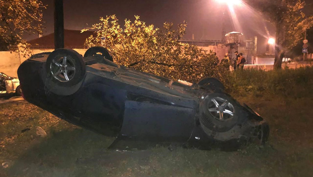 В Мариуполе столкнулись две легковушки — пострадал пешеход