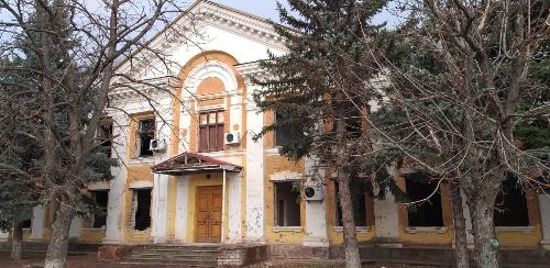 В Станице Луганской реконструируют здание поселкового совета
