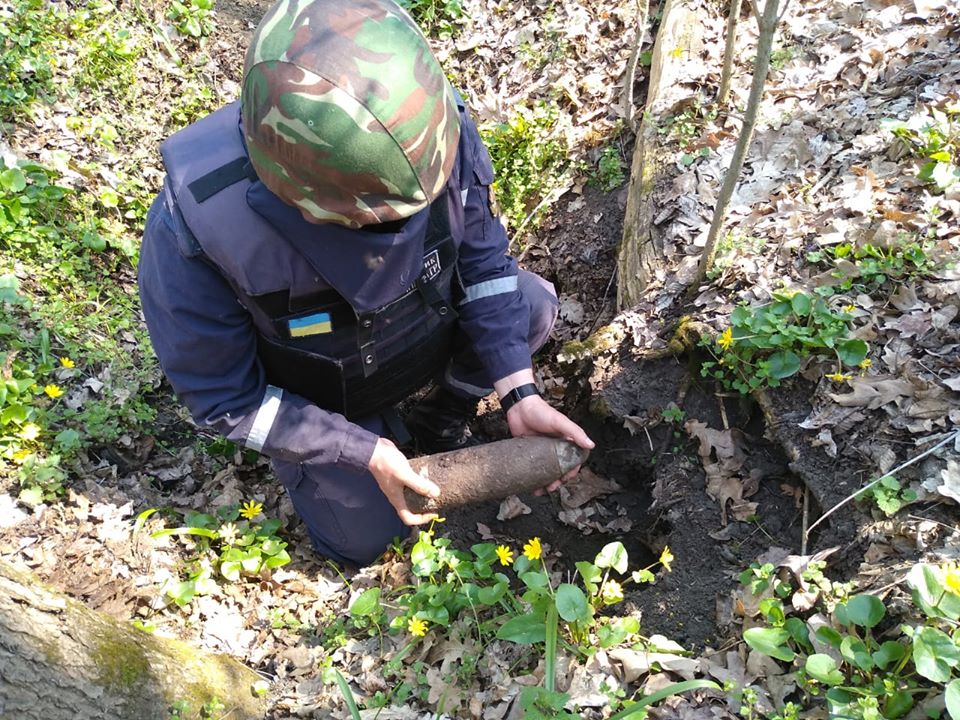 Обезврежен боеприпас в Луганской области