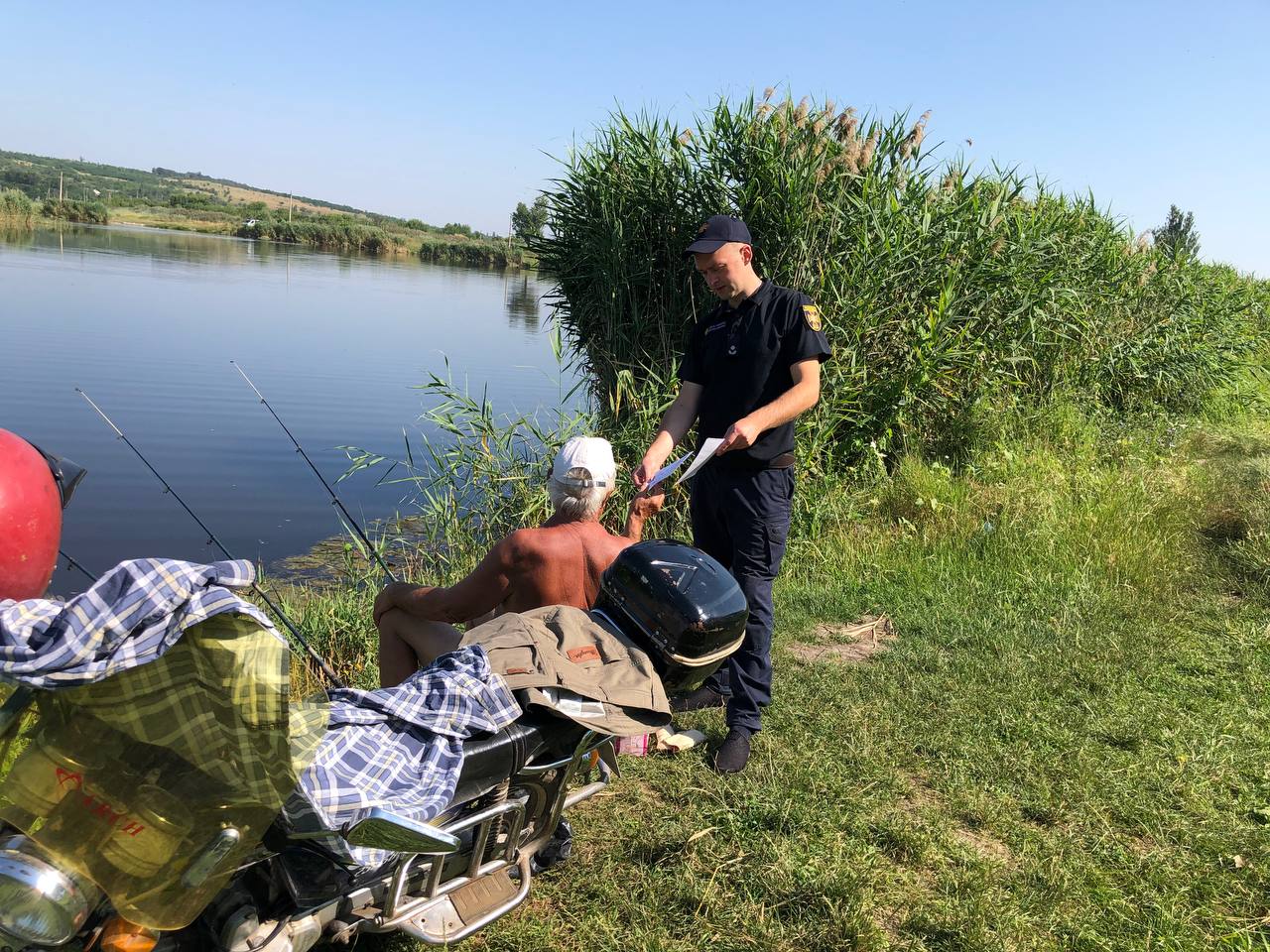 Рятувальники Дружківки нагадали людям правила відпочинку біля водних об'єктах