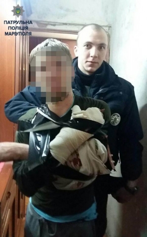 В Мариуполе ссора с матерью довела 25-летнего парня до попытки суицида