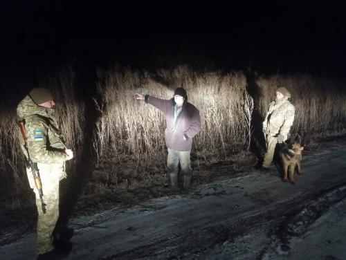 В Луганской области мужчина пытался незаконно пересечь границу со стороны РФ