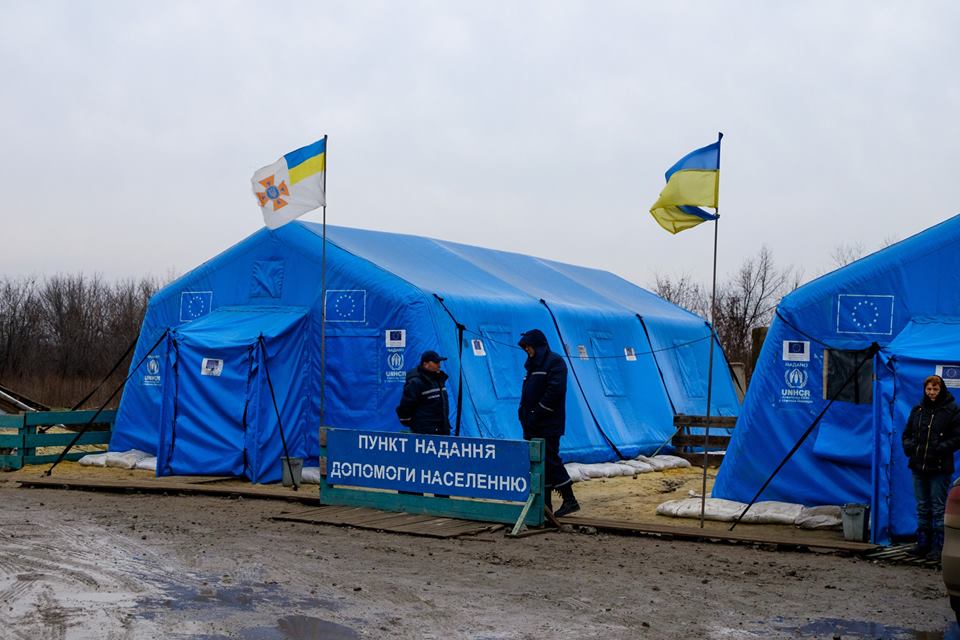 На КПВВ спасатели сворачивают свои палатки