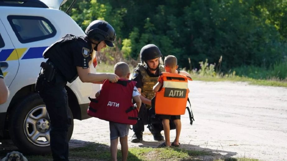 Прийнято рішення про примусову евакуацію дітей з Олексієво-Дружківки Прийнято рішення про примусову евакуацію дітей з Олексієво-Дружківки