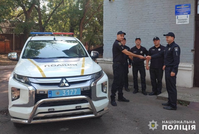 В Торецке полицейским вручили современный автомобиль
