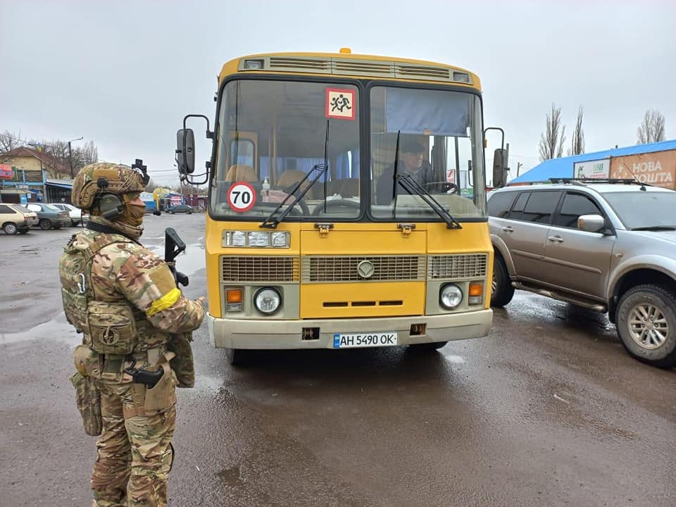 Из жилых районов Волновахи продолжают эвакуировать людей