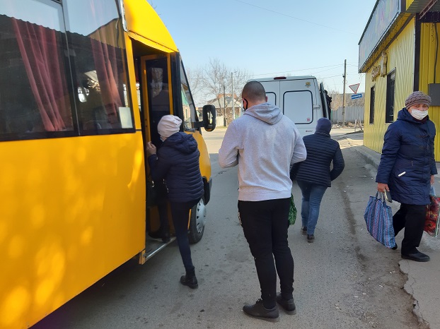 Время бесплатного проезда для инвалидов и пенсионеров в Константиновке сократили до двух часов