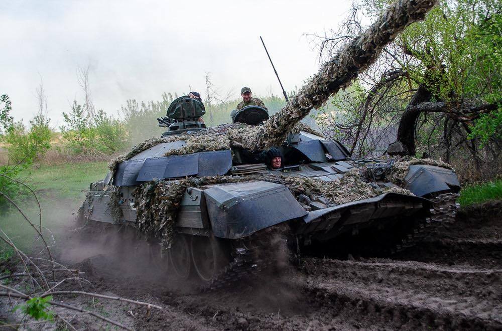 Обстановка на фронті: ворог застосував ракети, авіабомби та понад 3 тисячі дронів-камікадзе