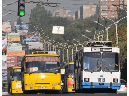 Власти Мариуполя отказались компенсировать льготный проезд